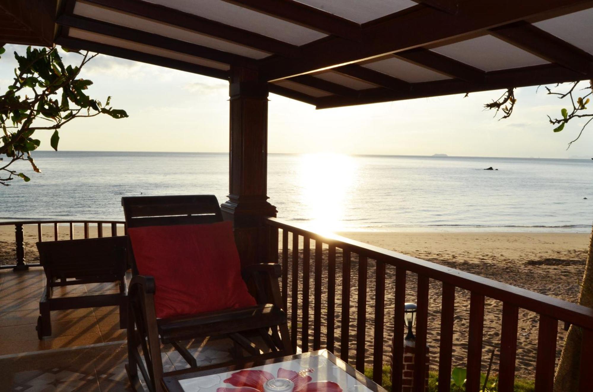 Sayang Beach Resort Koh Lanta Exterior foto